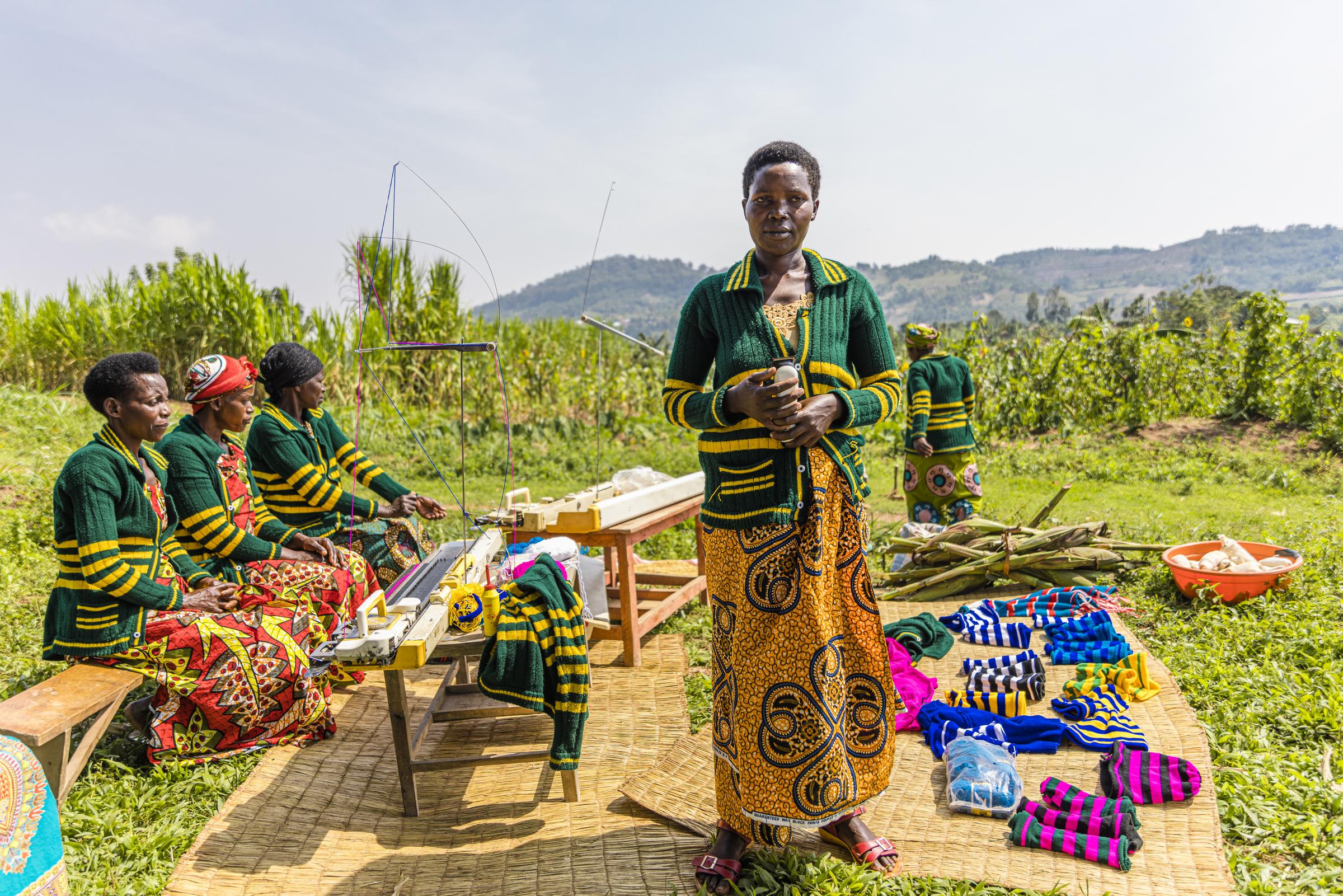 A self-help group develops their own business (Source: Martin Bondzio)